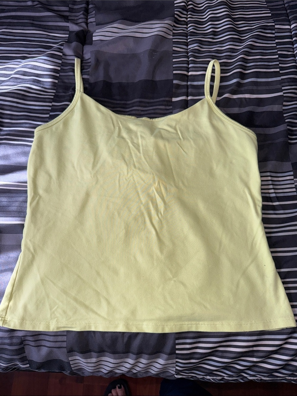 New York & Company Light Lime Green Spaghetti Strap Camisole